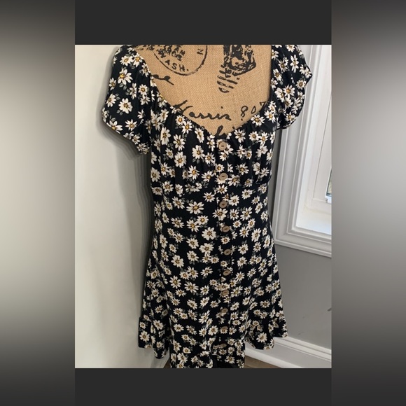 No Boundaries Dresses & Skirts - No boundaries Xl Daisy Dress